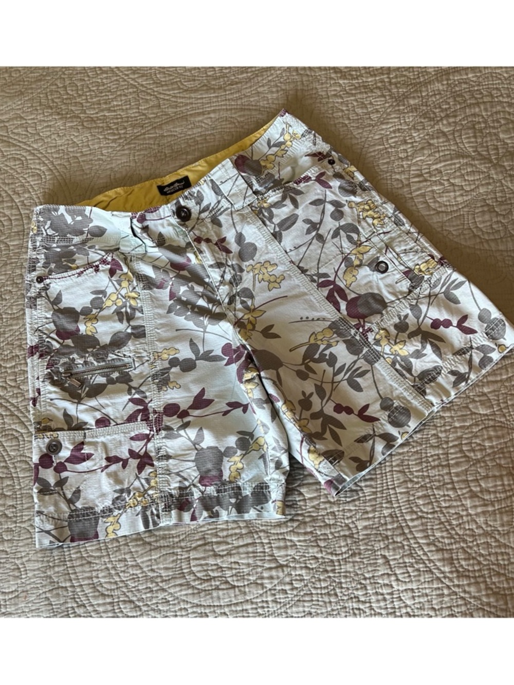Eddie Bauer Light Green Floral Cargo Shorts w/Green & Burgundy Print
